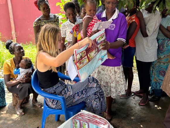 World Malaria Day: A visit to Laliya Trading Center, providing crucial health education, malaria testing & treatment and mosquito nets distribution.